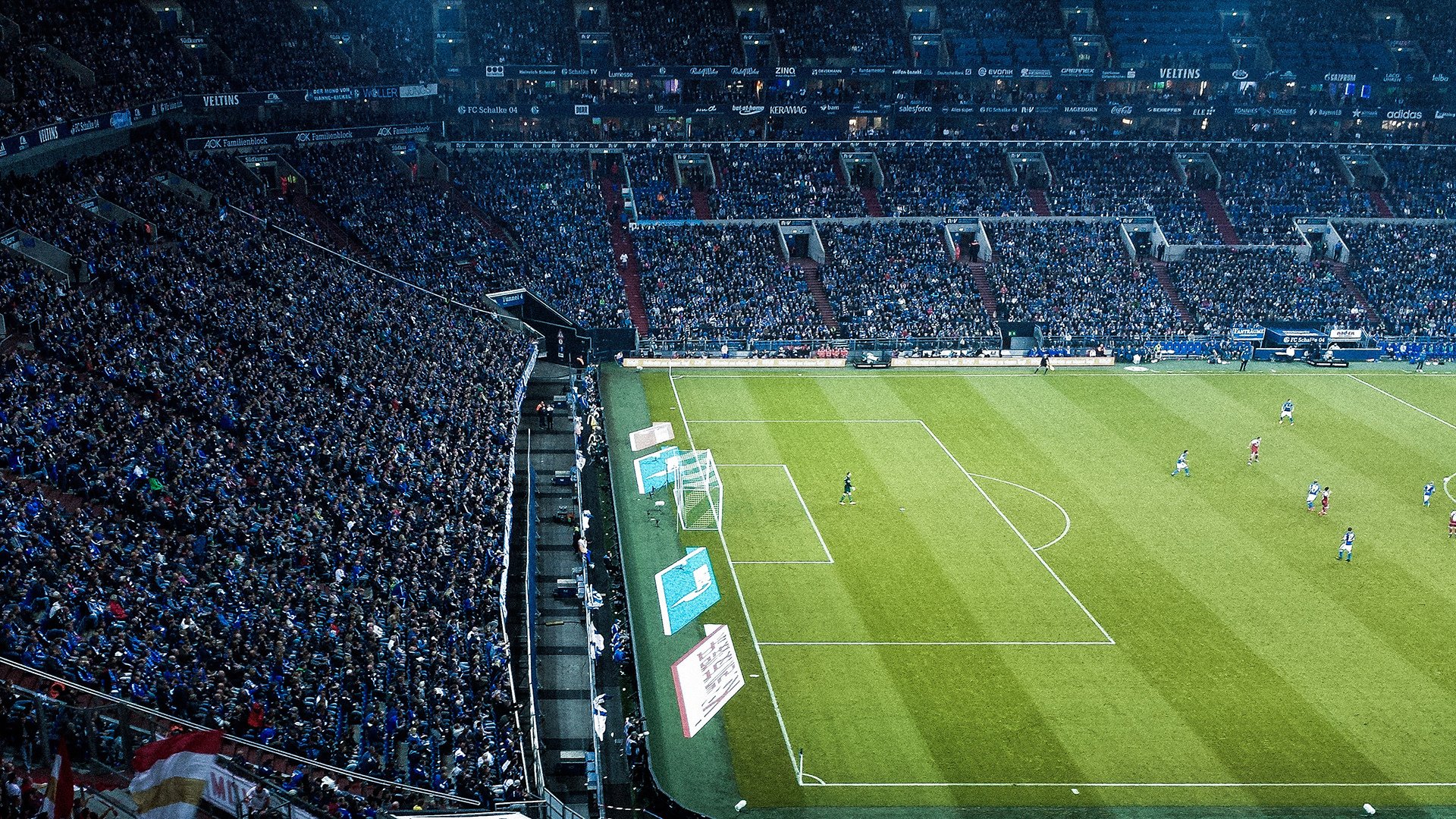 欧冠淘汰赛焦点战上演牙买加飓风,青春风暴冲垮亚特兰大防线