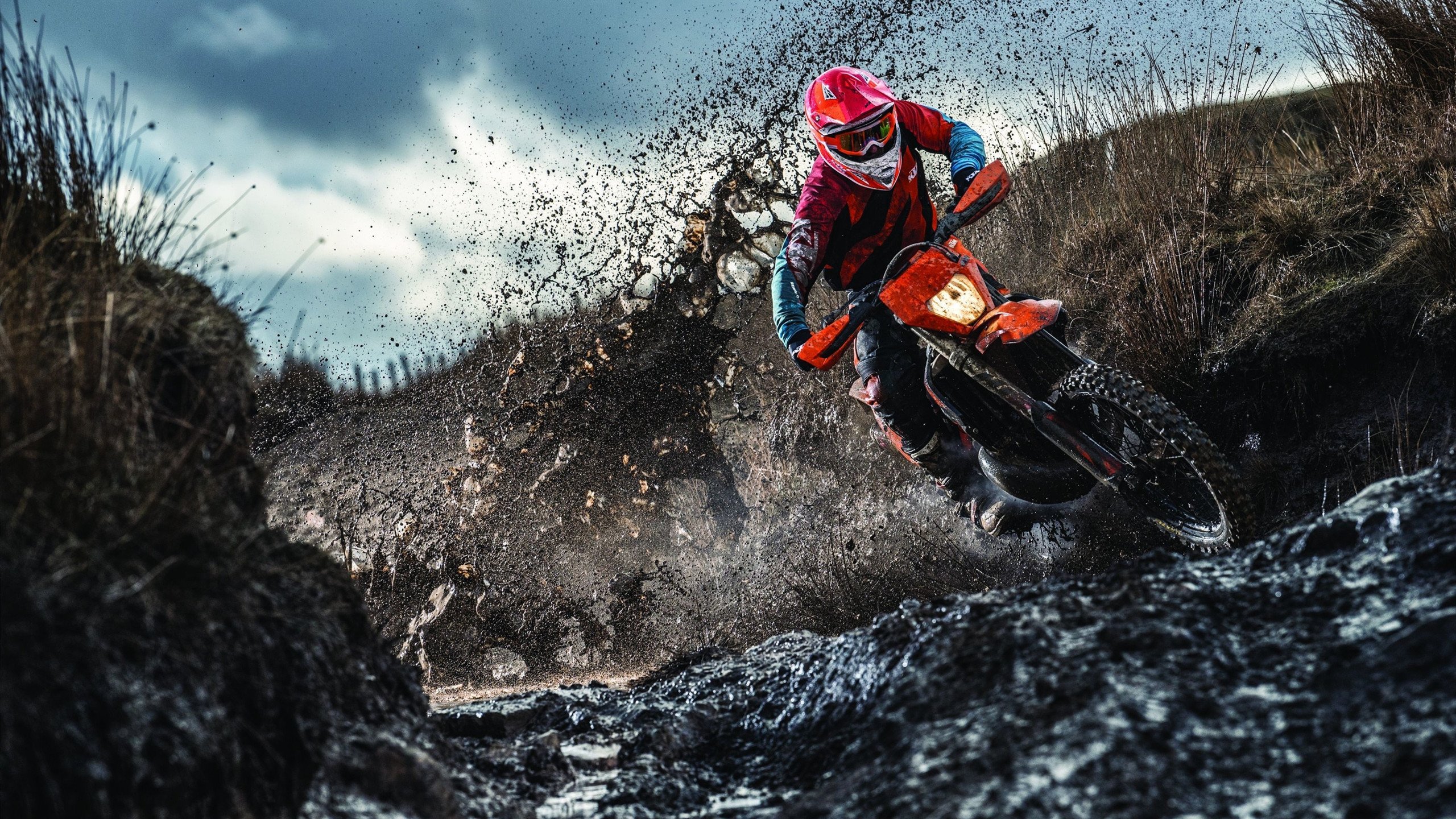 从田径场到绿茵场，中国制霸牙买加，卢卡库如何成为关键先生