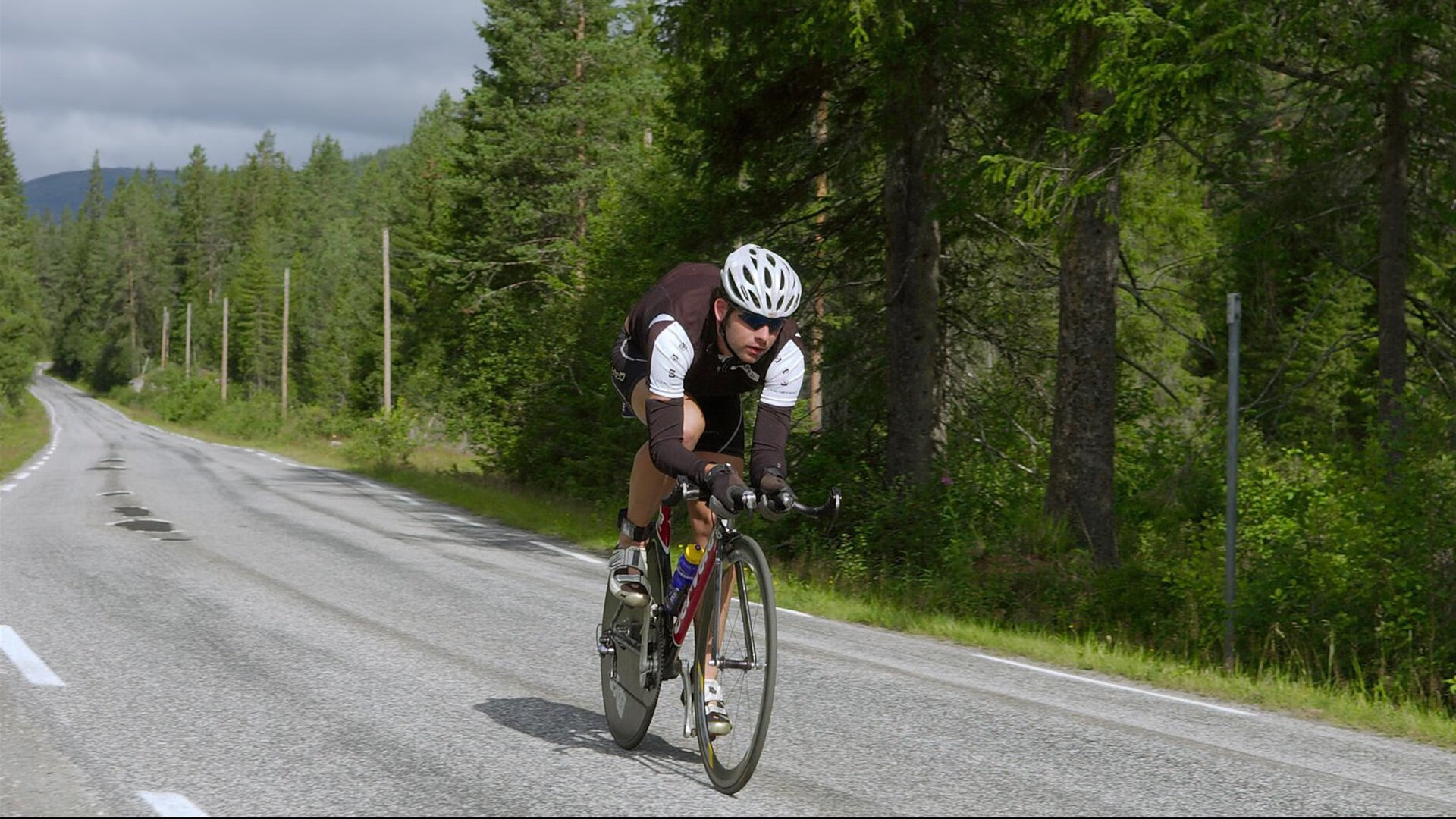 阿坎吉一夫当关！利物浦铁血防线粉碎尤文，意甲焦点战见证后防核心统治级表演